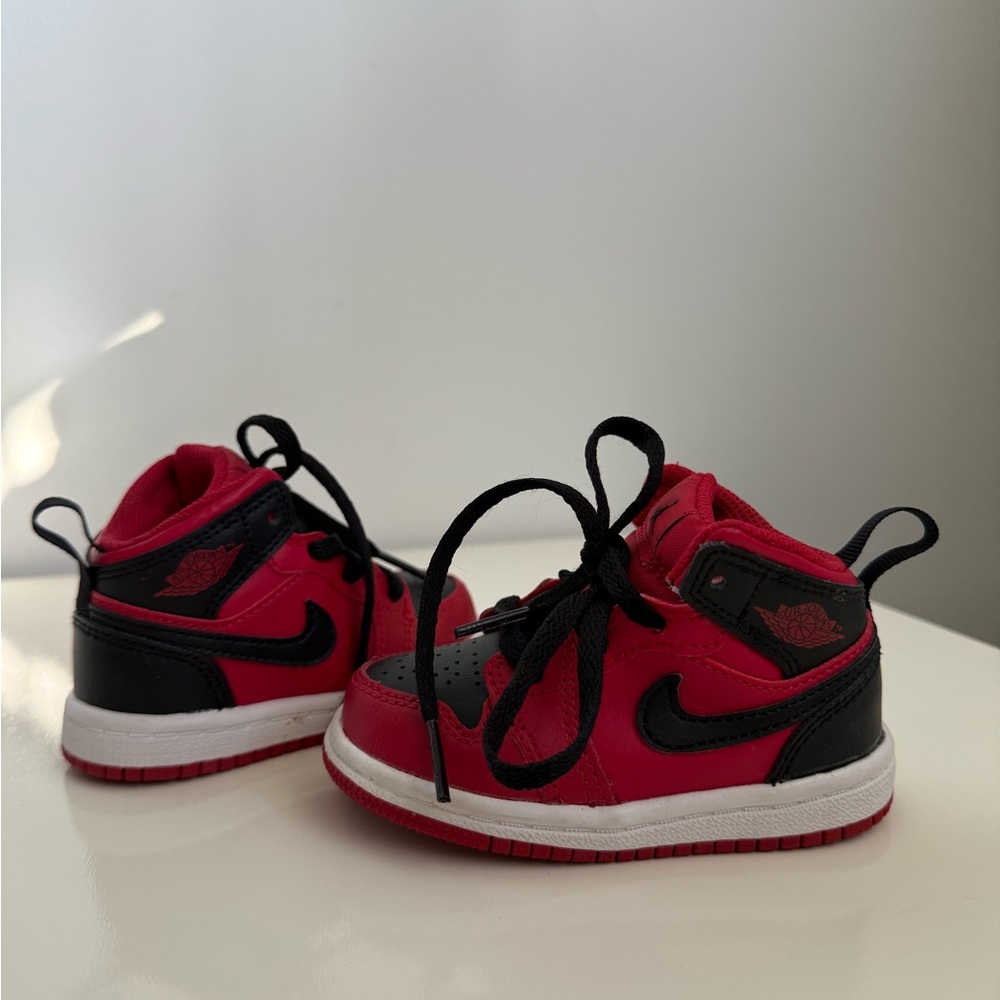 Nike Air Jordan 1 Mid TD Toddler shoes in the "Reverse Bred" colorway  5c